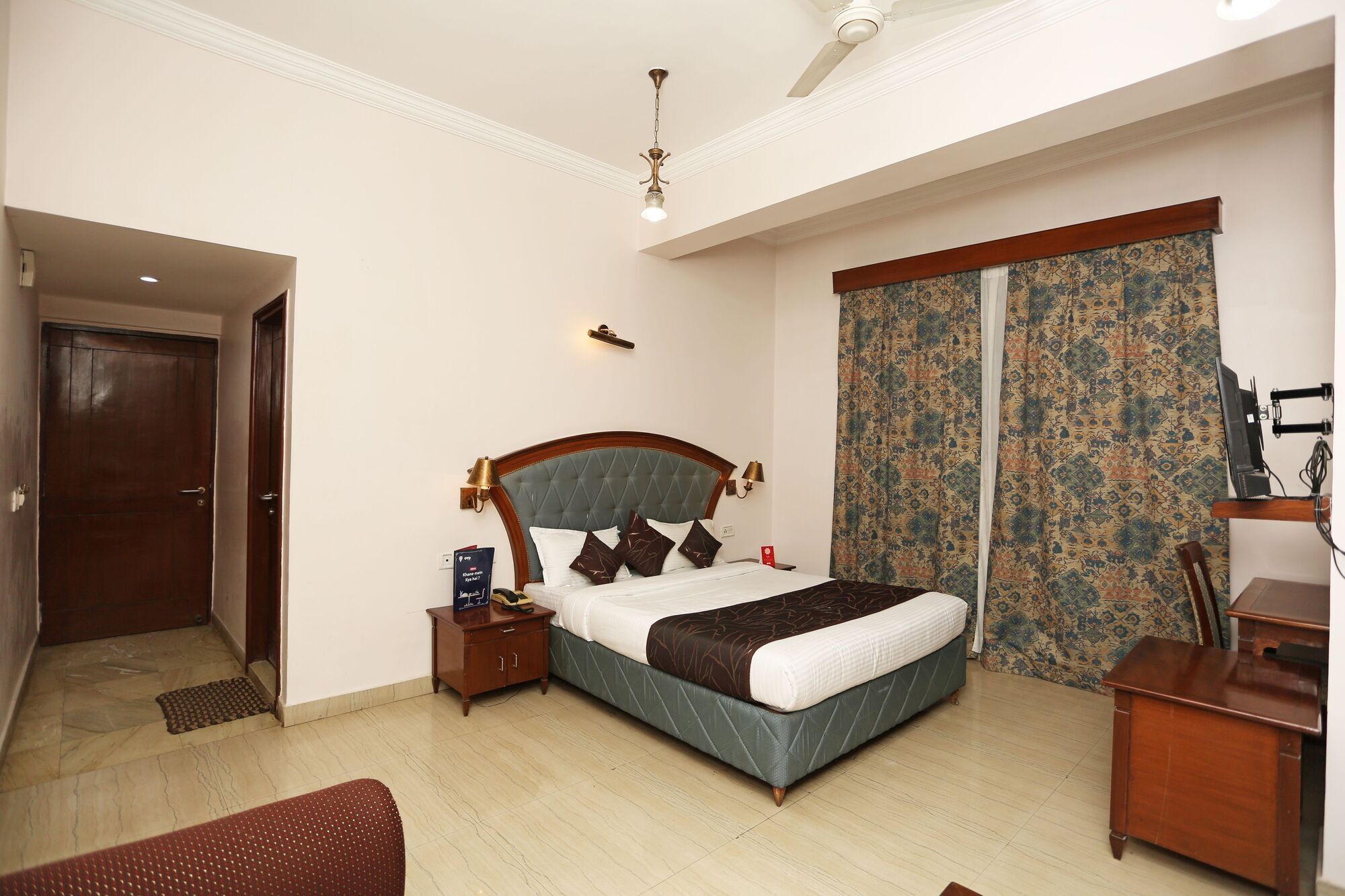 Oyo 8178 Hotel Saket Allāhābād Junction Buitenkant foto