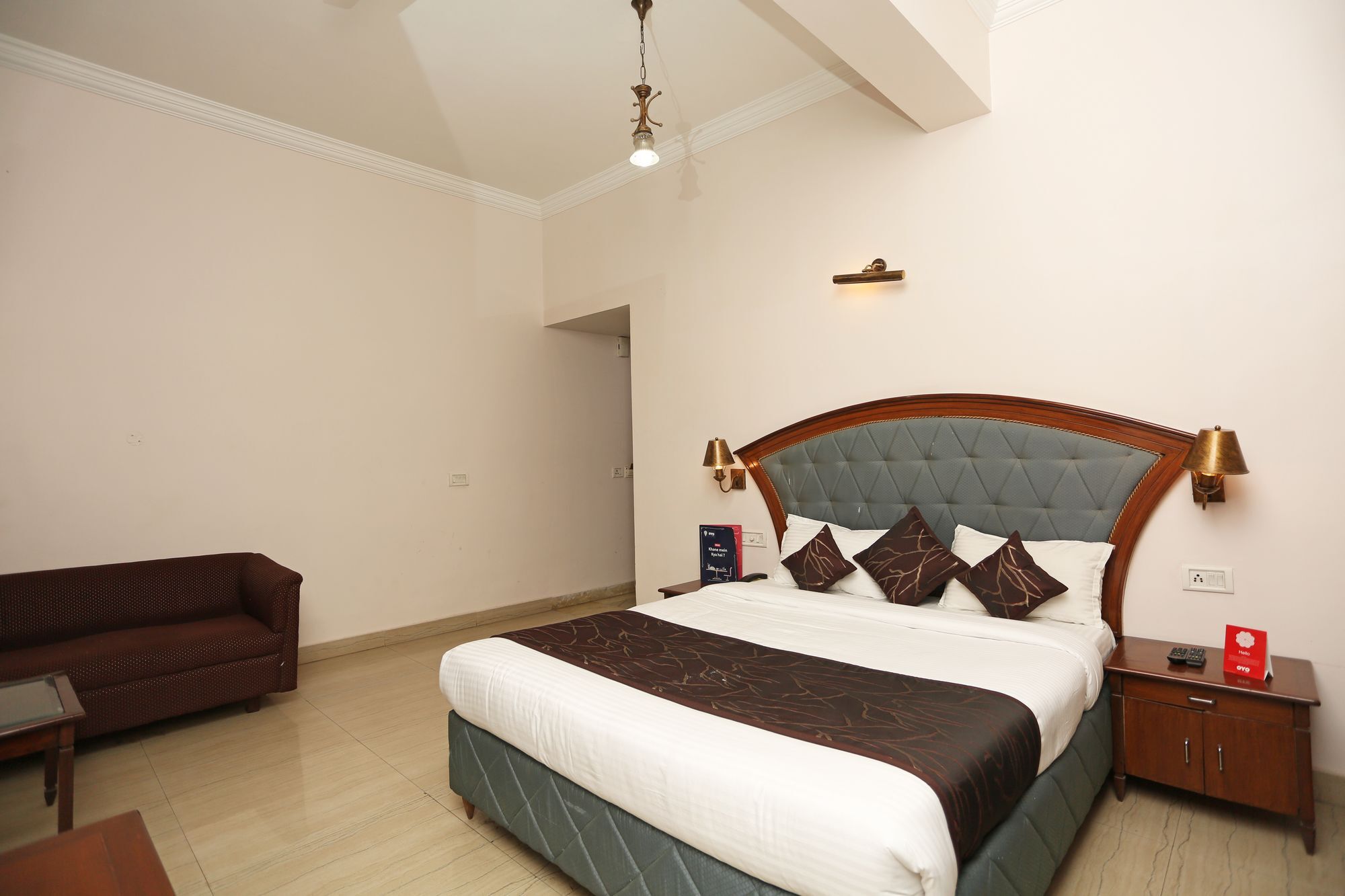 Oyo 8178 Hotel Saket Allāhābād Junction Buitenkant foto